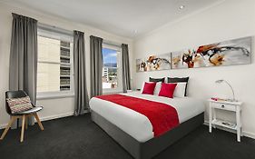 Quest Savoy Aparthotel Hobart Room photo