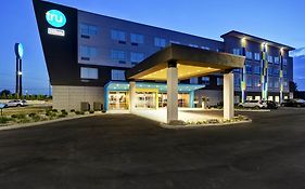 Tru By Hilton Fort Wayne Hotel Exterior photo