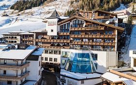 Alpenbad Hotel Hohenhaus Tux Exterior photo