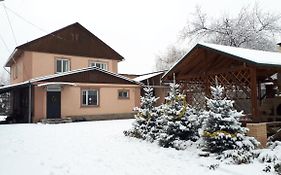 World Travelers Hostel Almaty Exterior photo