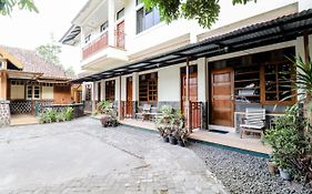 Hotel Wismancala Kaliurang Exterior photo