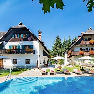 Hotel Oremushof Velden am Worthersee Exterior photo