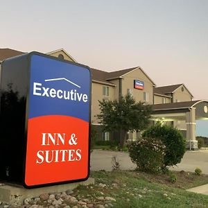 Executive Inn & Suites Marlin Exterior photo