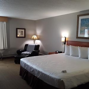 The Dakota Hotel Sioux Falls Exterior photo