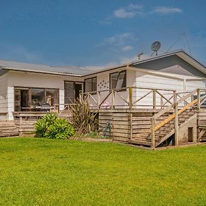 Key to Whangapoua - Whangapoua Holiday Home Exterior photo