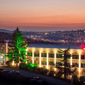 Park Hotel Raya Garden Veliko Turnovo Exterior photo