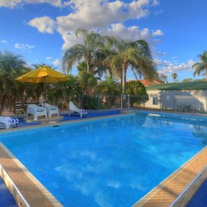 Tommo'S Motor Lodge Narrabri Exterior photo