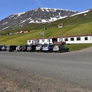 Solbrekka Guesthouse Mjoifjorthur Exterior photo