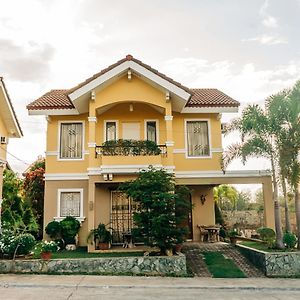 Perfect Staycation For Families, Friends, Business Travelers And Tourist Calacapan Exterior photo
