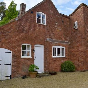 Norfolk Broads Bolthole Apartment Stokesby Exterior photo