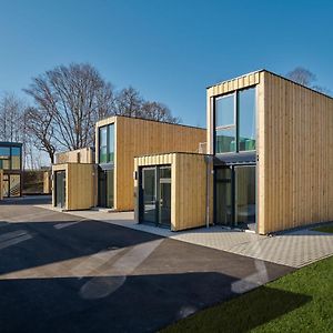 Modern Ausgebauter Uberseecontainer Als Tiny House Wertheim Exterior photo