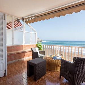 Apartment With Terrace On The Beachfront Salinetas Exterior photo