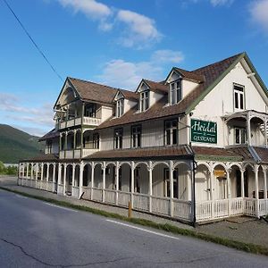 Heidal Gjestgiveri As Hotel Nedre Heidal Exterior photo