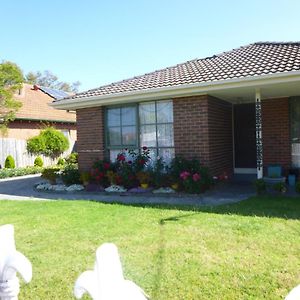 Effie Court Apartment Springvale South Exterior photo