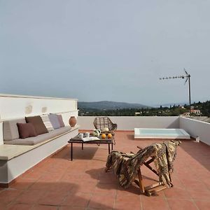 Villa Christini A Luxury Villa With Amazing Views Tzitzifes Exterior photo