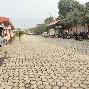 Hotel the Narayani Maruwa Ghat Exterior photo