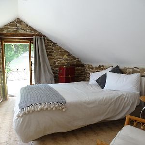 Le Grand Guillaume Bed & Breakfast Saint-Sornin-Lavolps Exterior photo