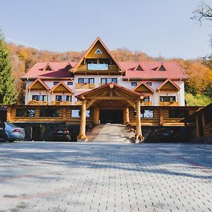 Pensiunea Cheile-Oltetului Hotel Polovragi Exterior photo