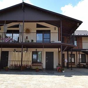 Guest House Sunrise Kamianets Podilskyi Exterior photo