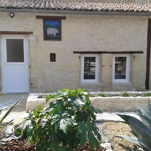 The Piggeries At La Maison Tumtum Arbre Hotel Loudun Exterior photo