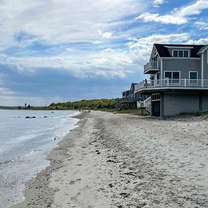 Sunny Beach House Getaway - Steps From Water! Villa Mattapoisett Exterior photo