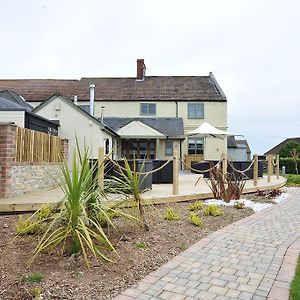 The Warwick Arms Hotel Chew Magna Exterior photo