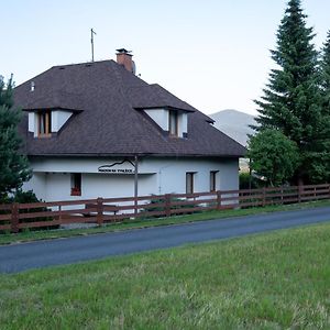 Penzion Na Vyhlidce Hotel Frýdlant nad Ostravicí Exterior photo