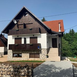 Guesthouse Family Bosnic Plitvicka Jezera Exterior photo