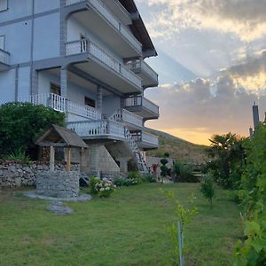 Bella Vista Bed & Breakfast Shkoder Exterior photo