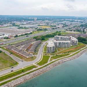 Modern Hamilton Homes Lake Ontario Shore By Globalstay Exterior photo