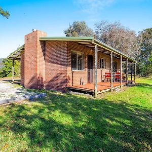 Braeside Cabin Two Alphitonia Villa Central Tilba Exterior photo