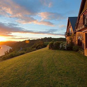 Lake Karapiro Lodge Tirau Exterior photo