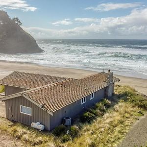 Nestle Inn Neskowin Exterior photo