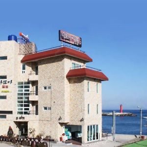 Damoa Pension Pohang Exterior photo