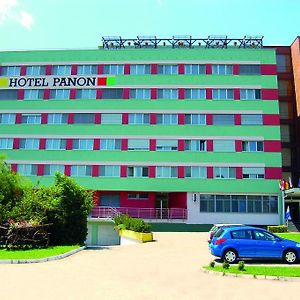 Hotel Panon Hodonin Exterior photo