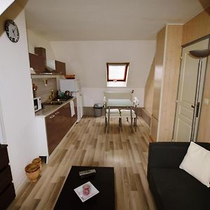 Room In House - F2 In Suburban Residence 30 Km From Paris Saint Germain les Corbeil Exterior photo