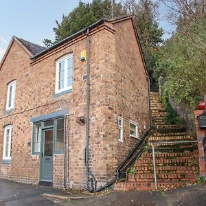 32 Church Hill Villa Telford Exterior photo