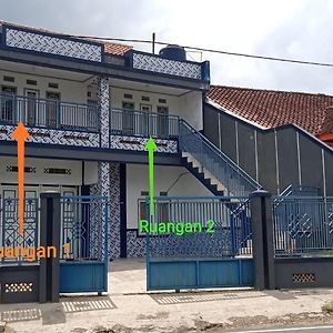 Penginapan Ciwidey 2 kasur 1 kmr mandi L.20m2 Hotel Exterior photo