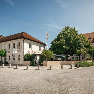 Gockerlwirt & Pilgerpension Hotel Altotting Exterior photo