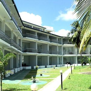 Sea Lotus Park Hotel Trincomalee Exterior photo