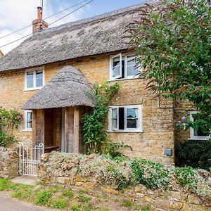 Vicarage Cottage Powerstock Exterior photo