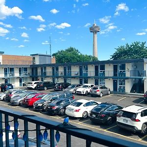 Fairway Inn By The Falls Niagara Exterior photo