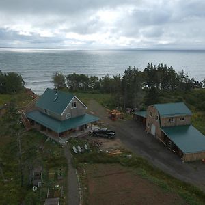 North Shore Retreat - Off-Grid - Oceanfront Apartment Indian Brook Exterior photo