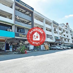 Oyo 90585 D Pearl Hotel Sungai Dua Bukit Exterior photo