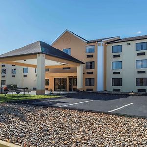 Quality Inn & Suites Harmarville Exterior photo