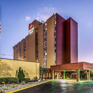 Clarion Hotel Cincinnati North Exterior photo