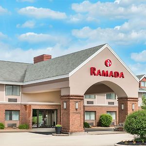 Ramada by Wyndham Vandalia Hotel Exterior photo