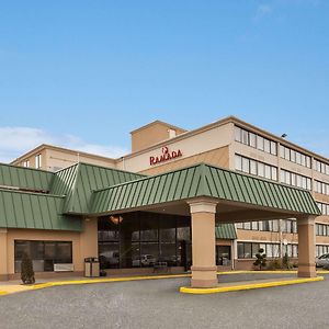 Ramada by Wyndham Rochelle Park Near Paramus Hotel Exterior photo