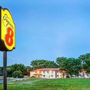 Super 8 by Wyndham Blair Hotel Exterior photo