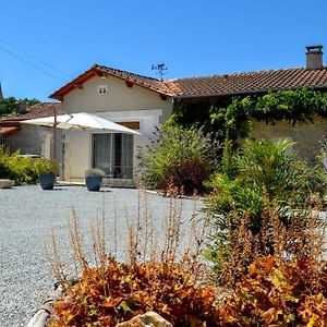 Grande Chambre D'Hote Les Chats-Pitres Bed & Breakfast La Rochette  Exterior photo